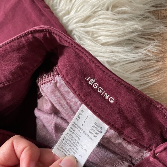 AMERICAN EAGLE Burgundy Jeggings - Picture 4 of 5